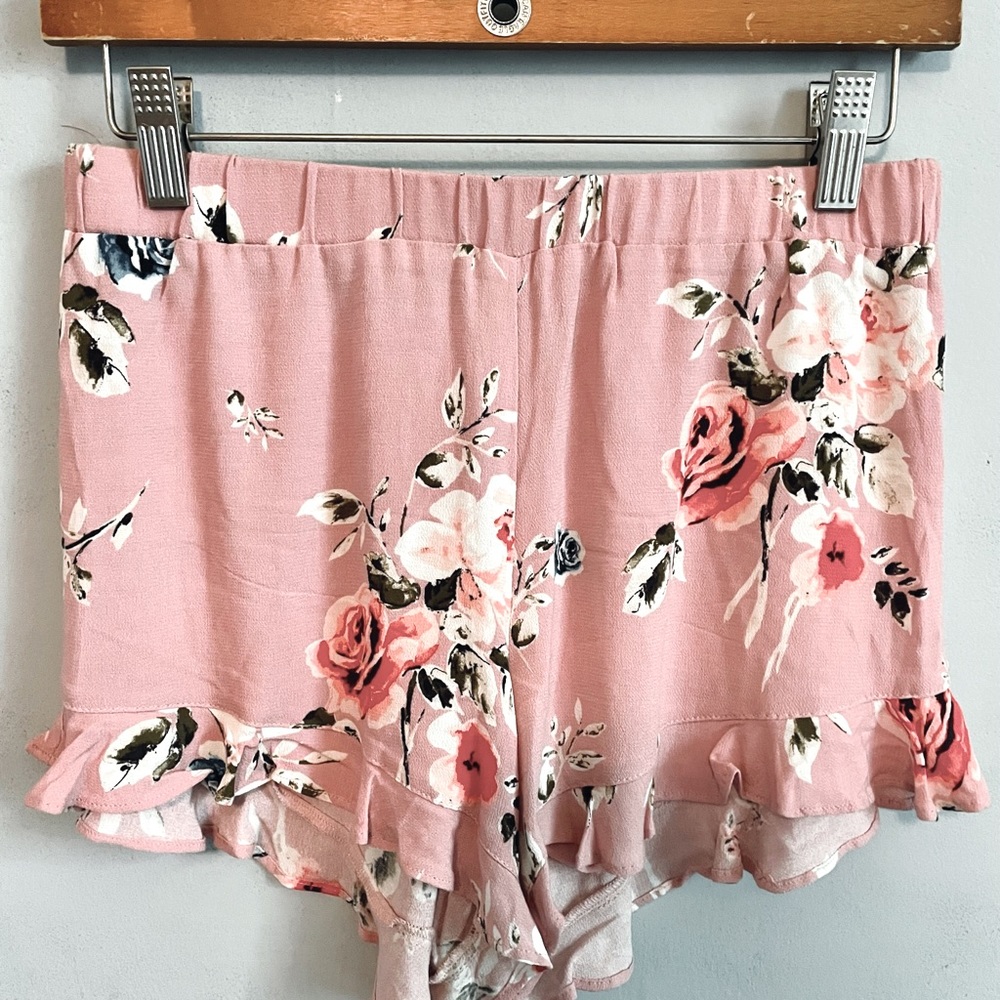 Kendall & Kylie Pink Floral Shorts